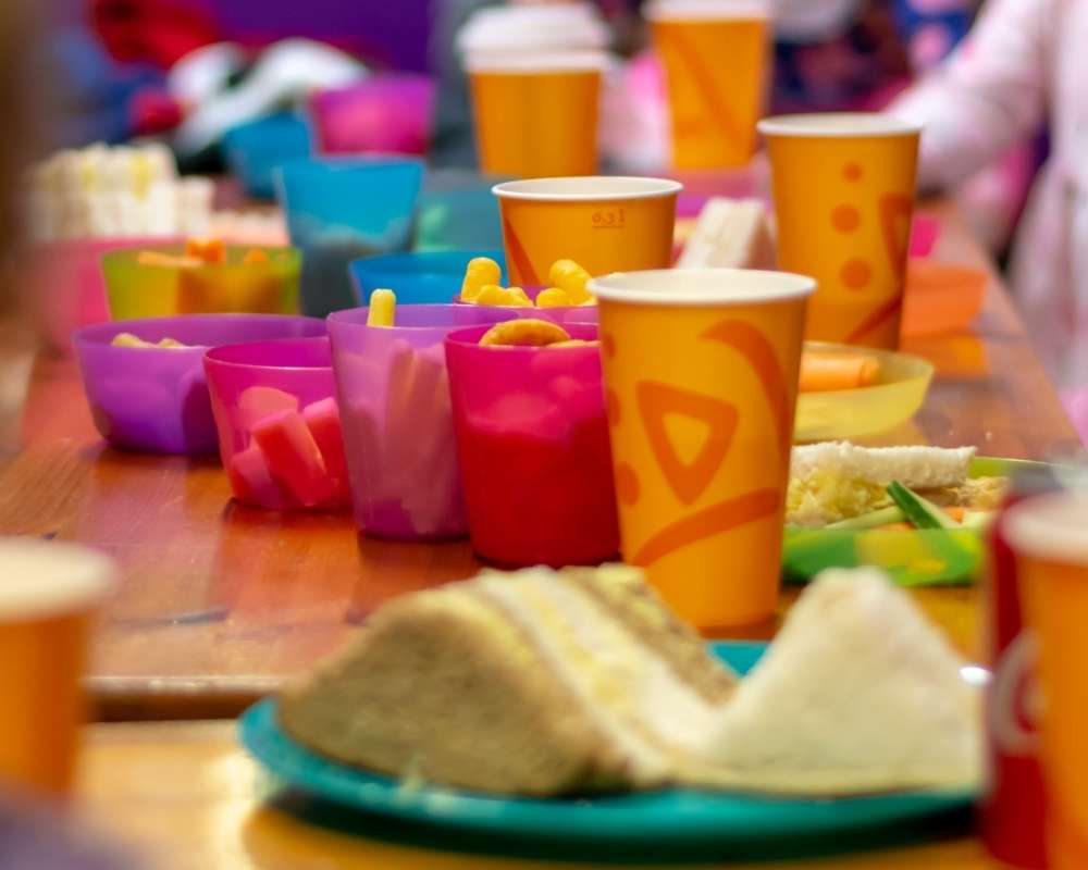 אוכל ליום ההולדת של הילדים: מנות מומלצות וטעימות