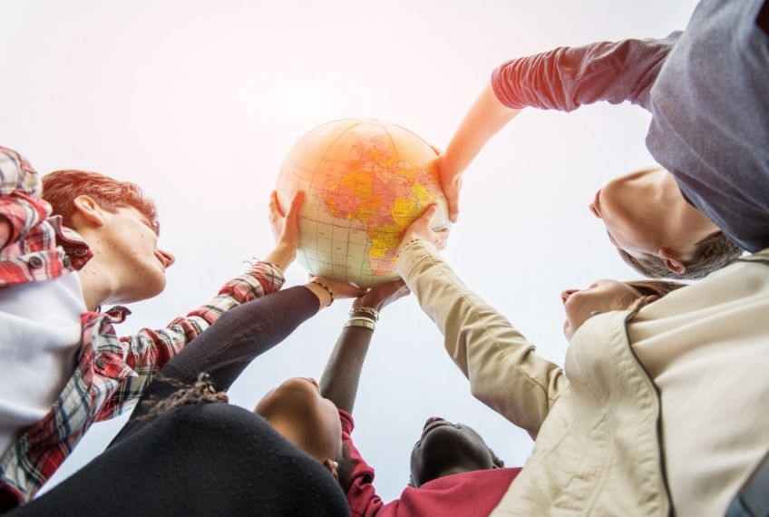 ממלאים את הפוטנציאל: איל, משה ורפי אדרעי בראשות עמותת אחינועם מלווים את הנוער בישראל